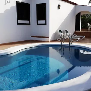 https://la-quinta-villas.adeje-hotels.com