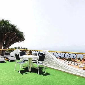https://cosy-apartment-in-tenerife-views-pool-wifi.adeje-hotels.com